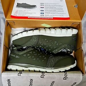 NEW IN BOX composite toe work shoes